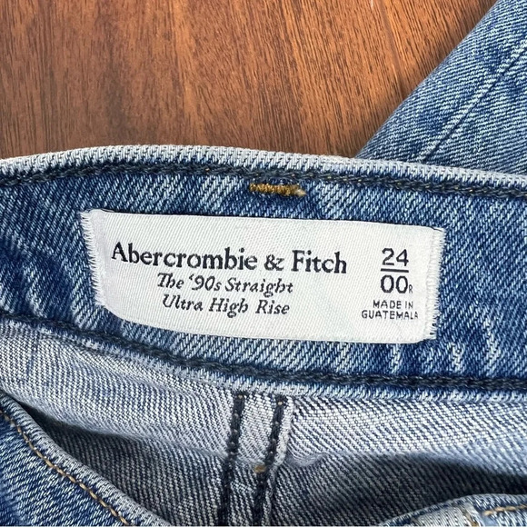 Abercrombie & Fitch Ultra High Rise 90s Straight Cross Over Waistband Jeans 24 - Picture 5 of 7